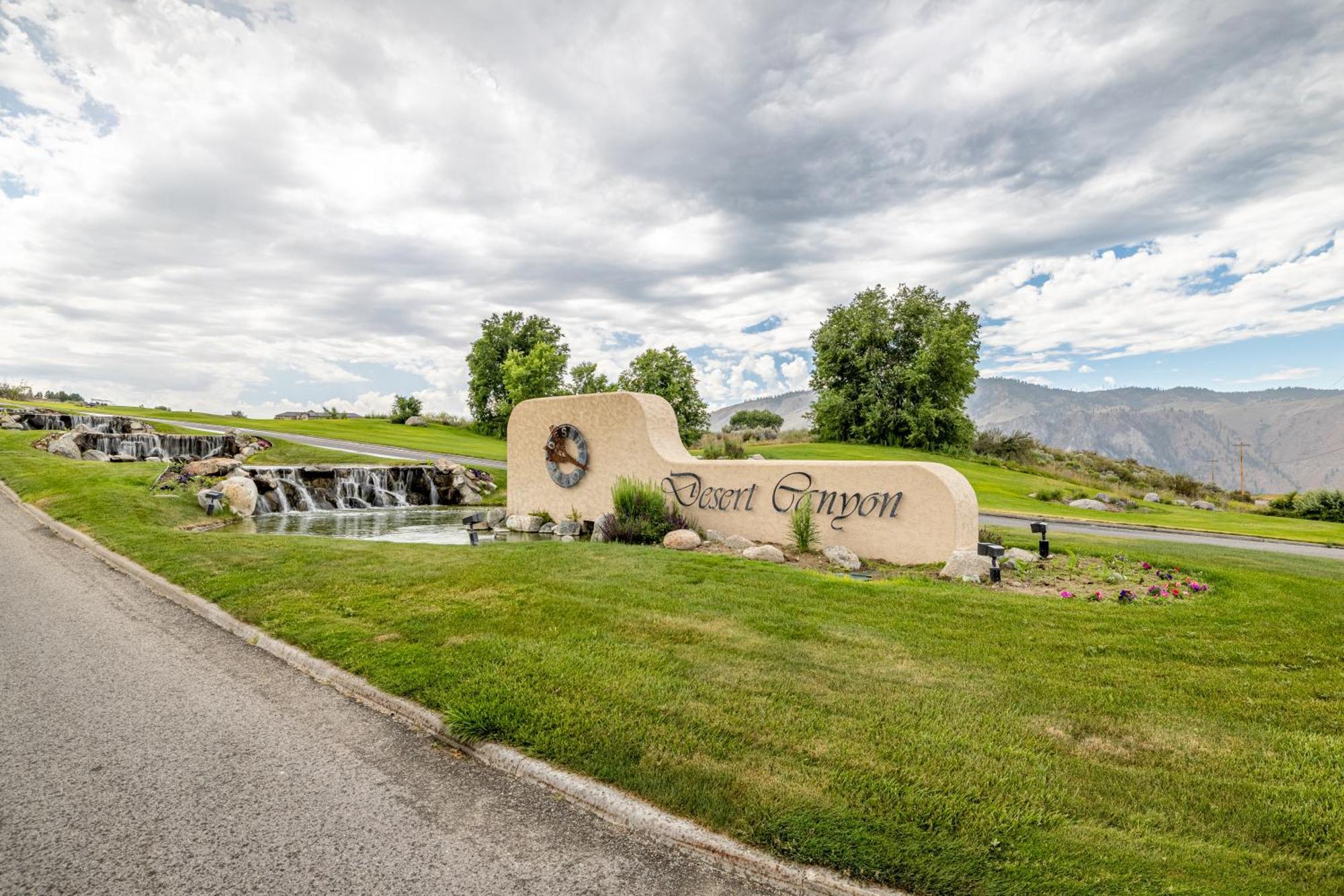 Desert Canyon Golf *